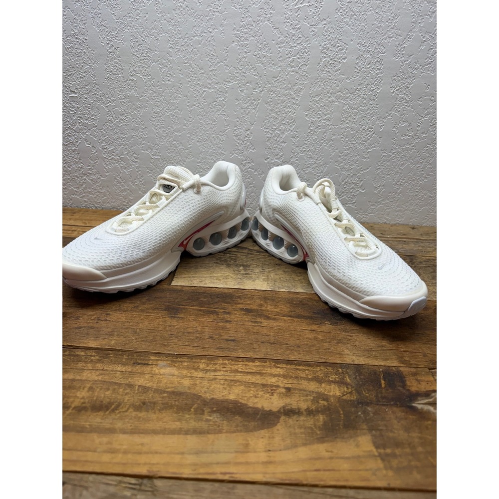 Nike Air Max Dn Sail White Hyper Pink Women Athletic Shoes FJ3145-103 Size 6 - Picture 3 of 8